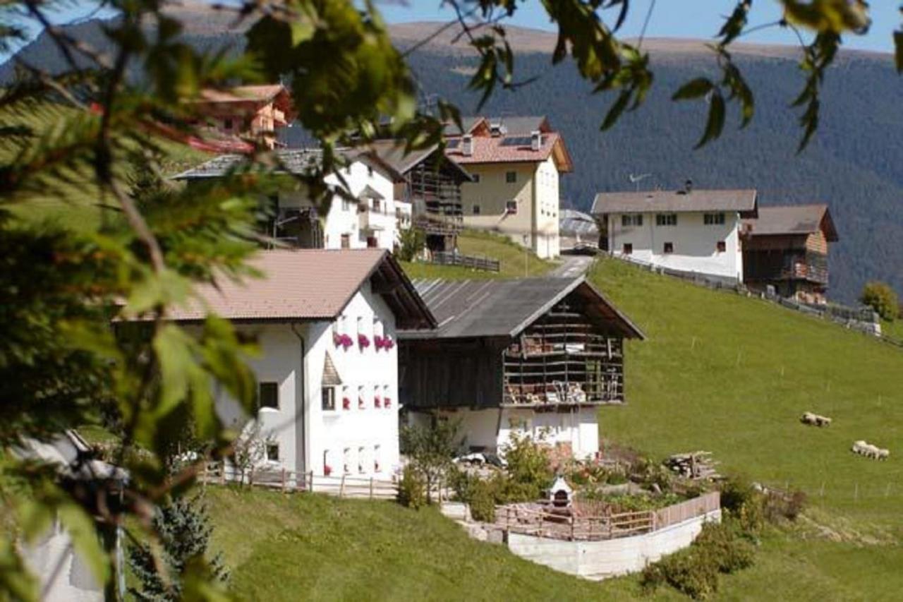 Agriturismo Apartments Tuene 오르띠세이 외부 사진