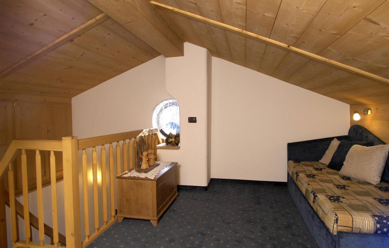 Agriturismo Apartments Tuene 오르띠세이 외부 사진