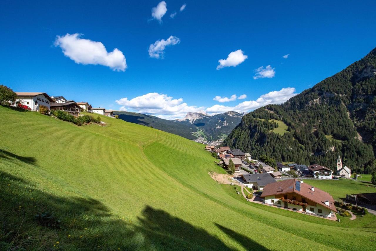 Agriturismo Apartments Tuene 오르띠세이 외부 사진