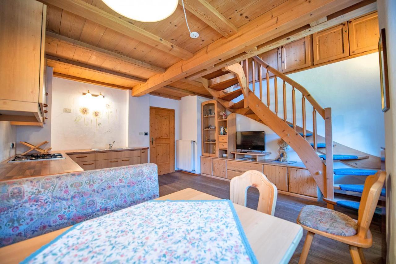 Agriturismo Apartments Tuene 오르띠세이 외부 사진