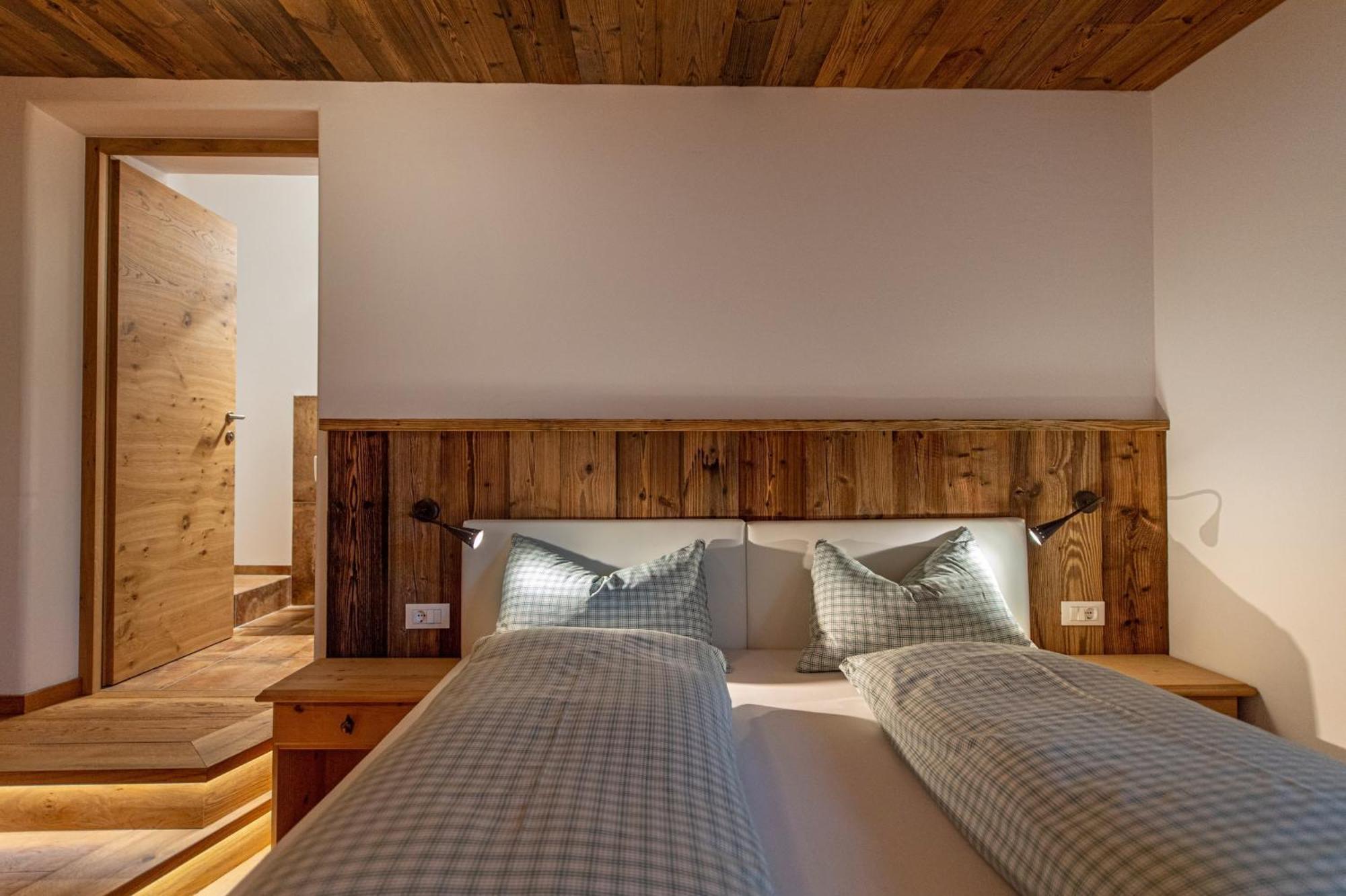 Agriturismo Apartments Tuene 오르띠세이 외부 사진
