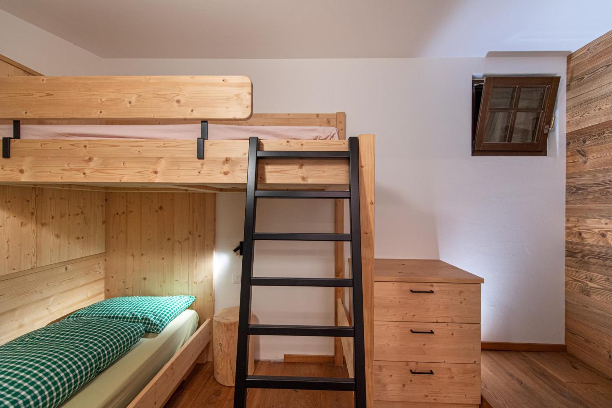Agriturismo Apartments Tuene 오르띠세이 외부 사진