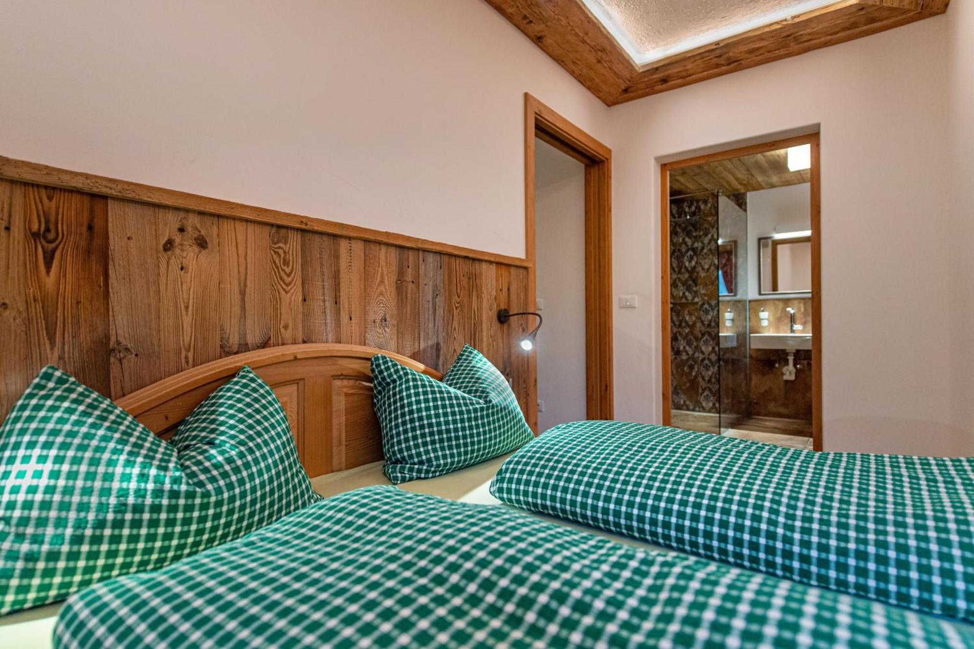 Agriturismo Apartments Tuene 오르띠세이 외부 사진