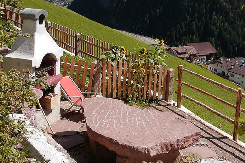 Agriturismo Apartments Tuene 오르띠세이 외부 사진